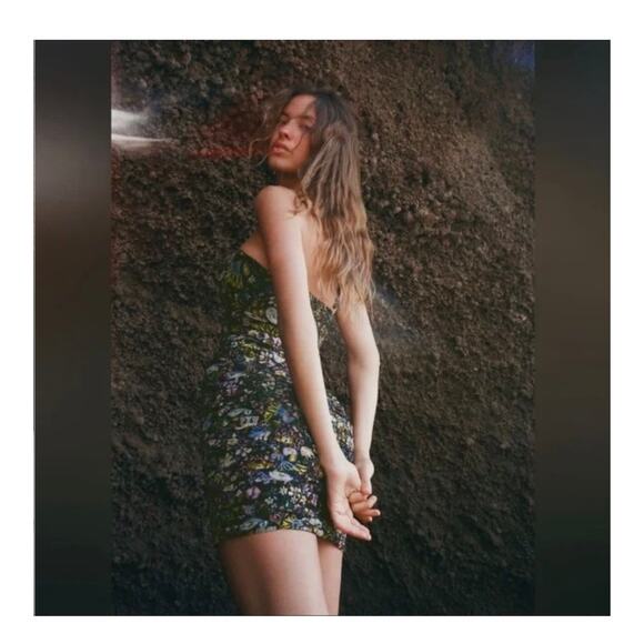 Zara Floral Mini Dress Large Ruched Bodycon Halter Sweetheart Paisley Print - Picture 14 of 14